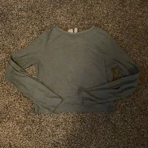 Dark green long sleeve crop top